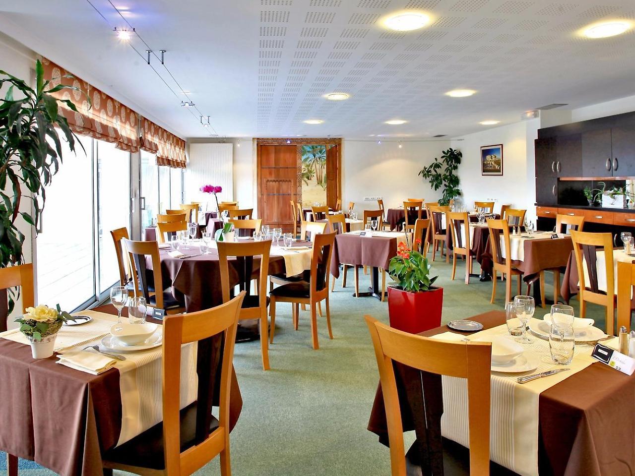 Logis Hotel Restaurant Aloe Les Herbiers Exteriér fotografie